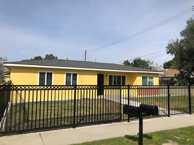 Building Photo - 229 Santa Mariana Ave