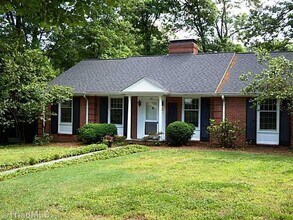 Building Photo - 705 Dover Rd