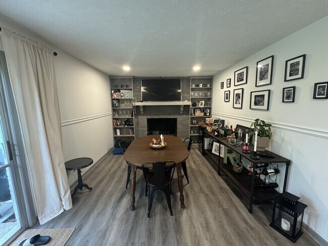 Foto del edificio - 3636 Castle Rock Way