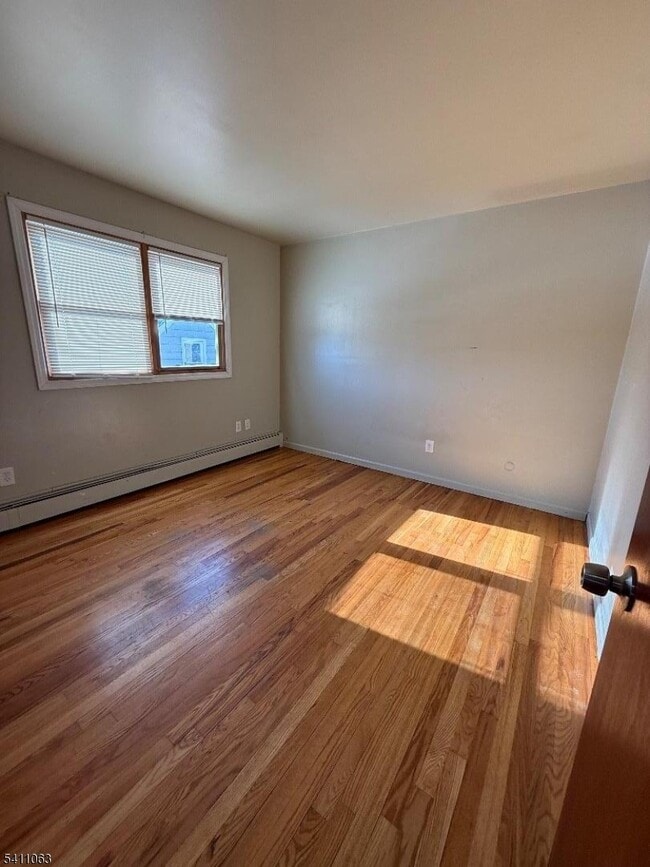 Building Photo - 52 Frederick St