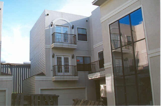 Foto del edificio - 4413 Koehler St