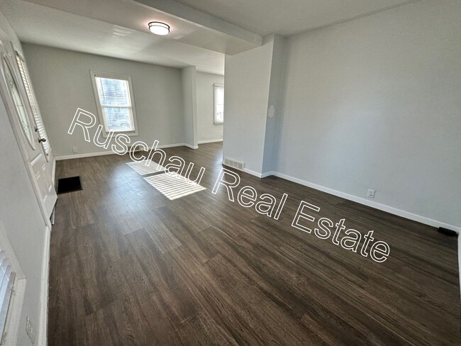 Foto del edificio - Cozey 2 Bed 1 Bath Home