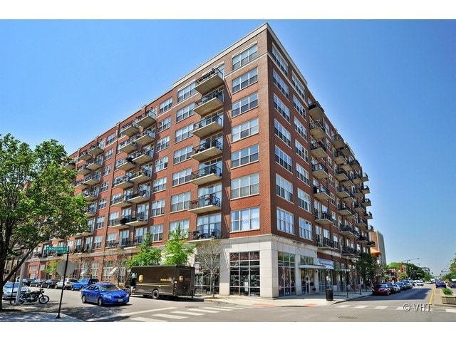 Building Photo - 6 S Laflin St