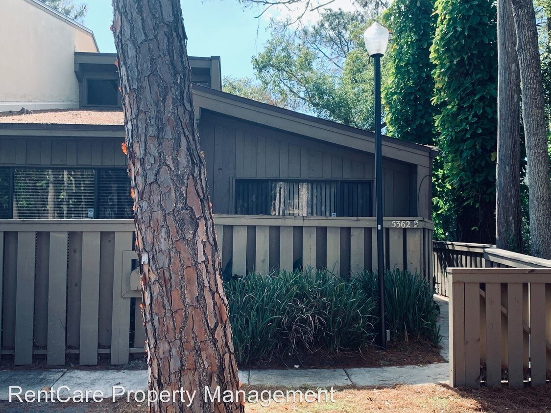 Foto principal - 5362 Burning Tree Dr
