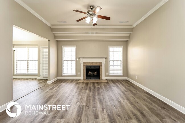 Foto del edificio - 5052 Candle Brook Pl