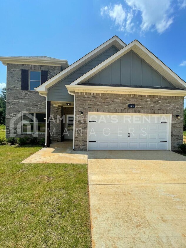 Primary Photo - New Construction Home for Rent in New Mark...