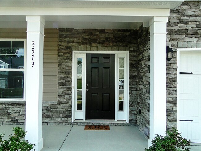 Foto del edificio - Spectacular 3 bedroom, 2.5 Bathroom Home w...