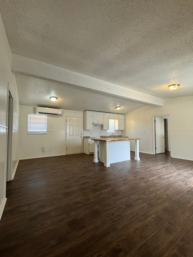 Building Photo - 5606 46th St