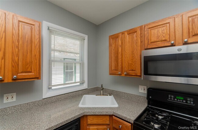 Foto del edificio - 15 Taylor Ave