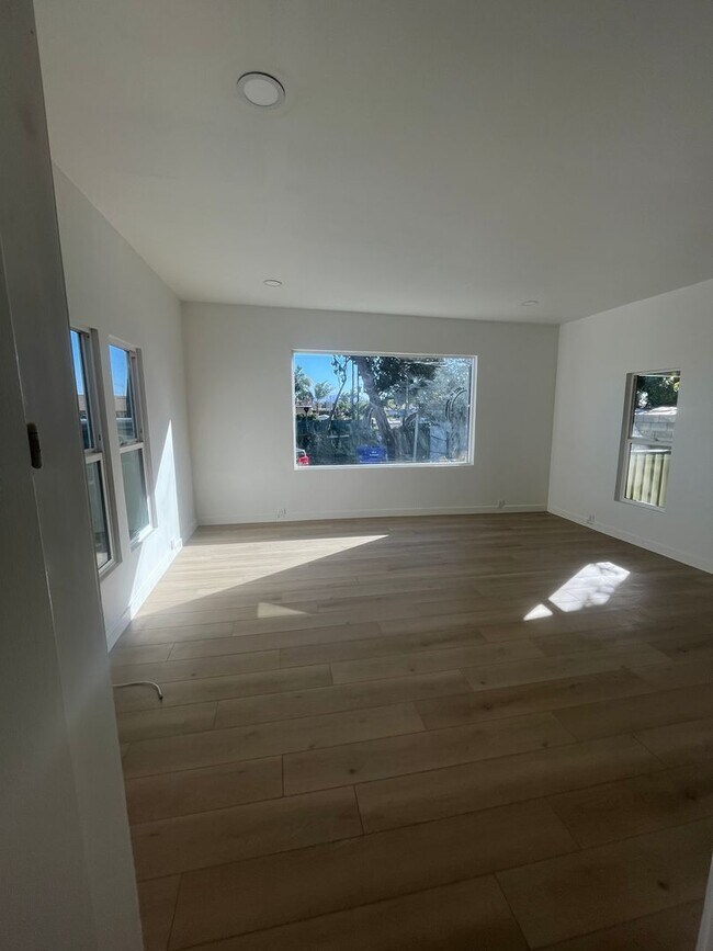 Foto del edificio - 232 Willowbrook Dr
