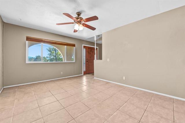 Foto del edificio - 735 S Upas St