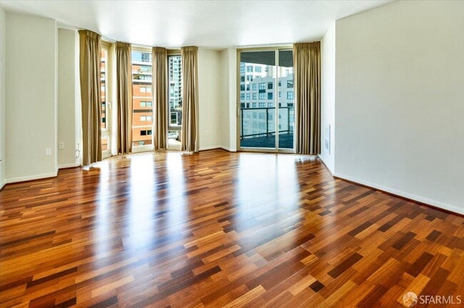 Foto del edificio - 88 King St