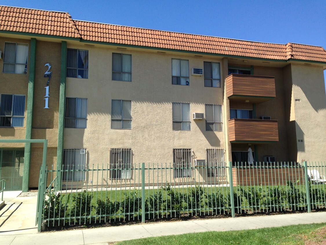 2711 Ellendale Pl, Los Angeles, CA 90007 Apartments in Los Angeles