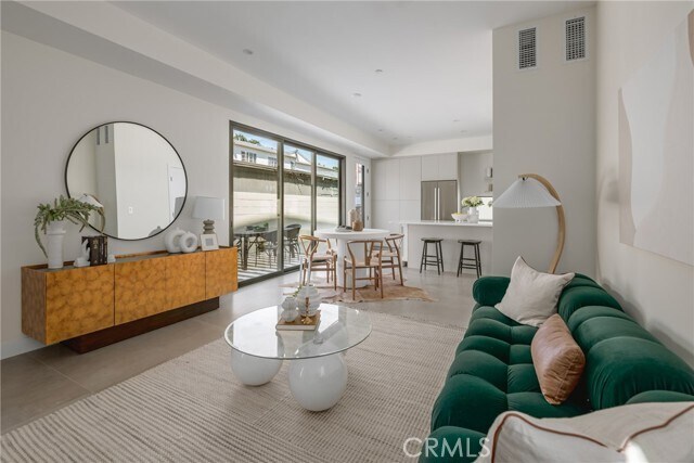 Foto principal - 1343 Seward St