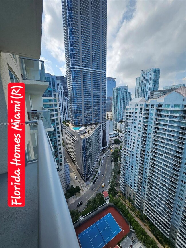 Foto del edificio - 1155 Brickell Bay Dr