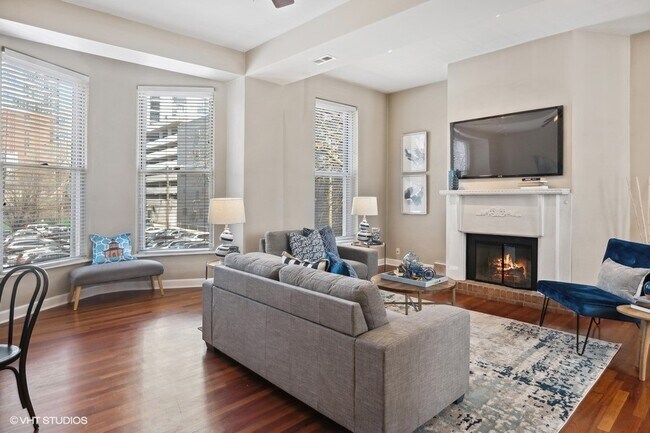 Foto del edificio - 127 W Maple St