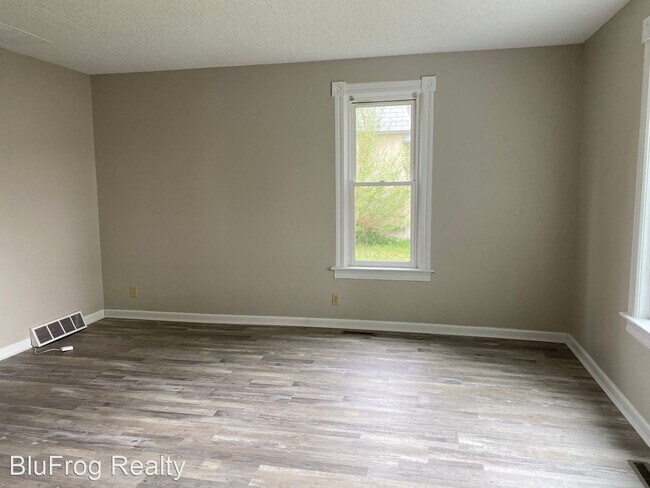 Building Photo - 2 br, 1.5 bath House - 308 5th Ave SE