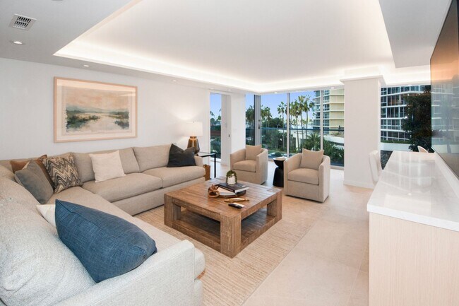Foto del edificio - Long Term, Furnished Rental available at Coronado Shores!