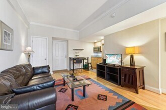 Building Photo - 1701 16th St NW