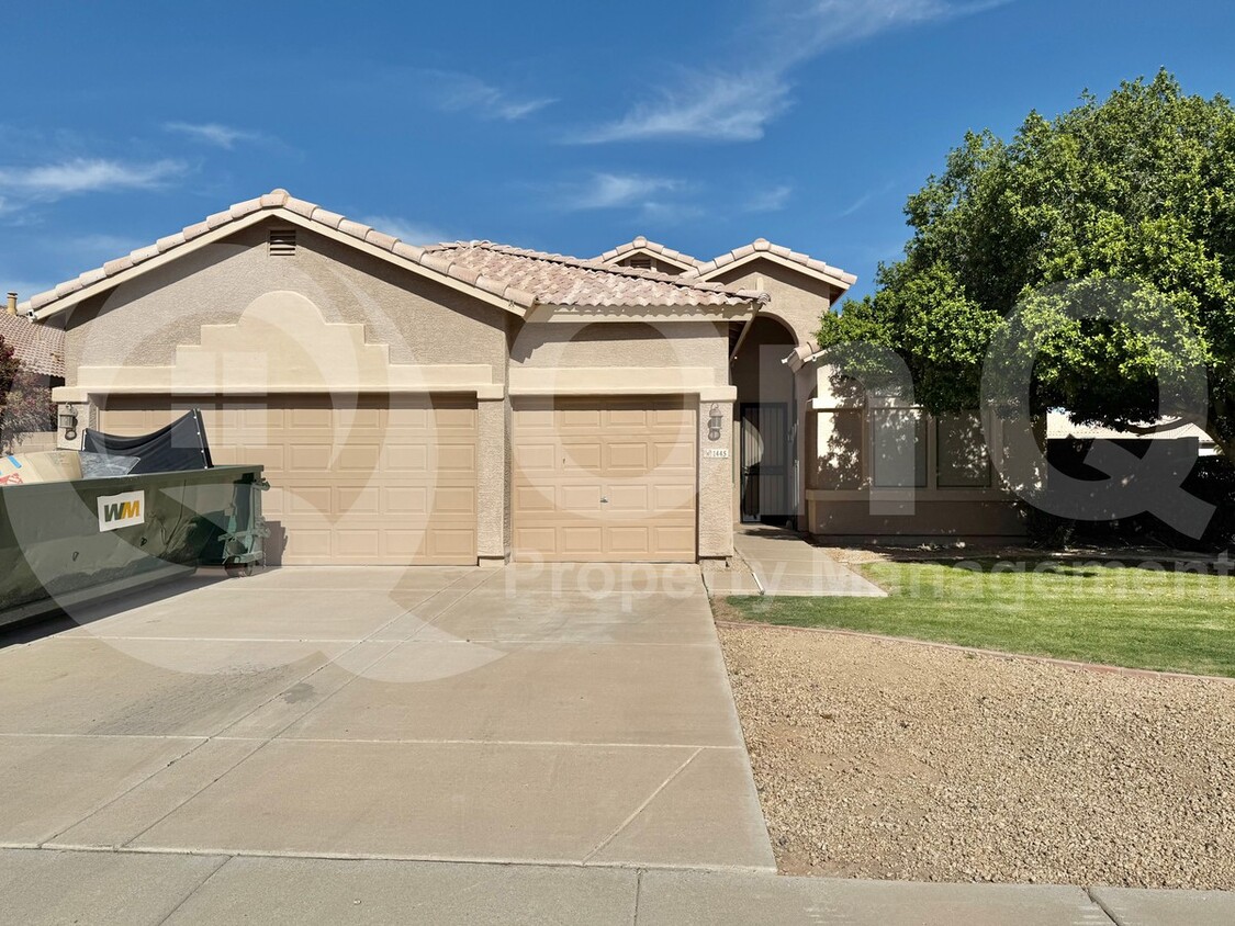 Primary Photo - 1445 S Park Grove Cir