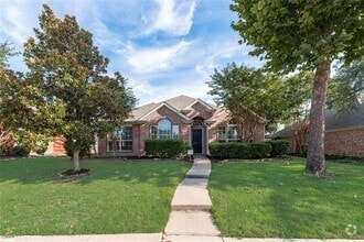 Building Photo - 10519 Camelot Dr