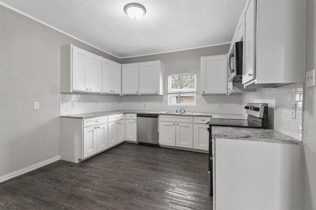 Foto del edificio - 814 N Walnut St