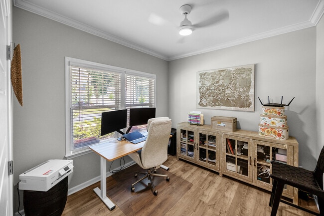 Foto del edificio - 5080 Mooreland Oaks Way