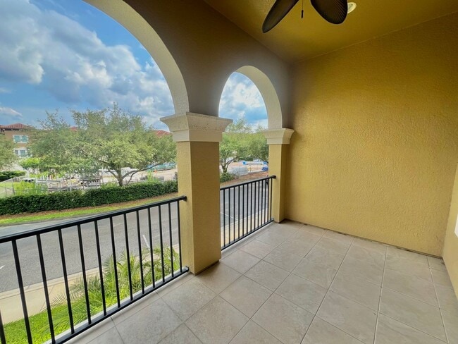 Building Photo - Spacious 4 Bed, 3.5 Bath Lake Mary Home in...