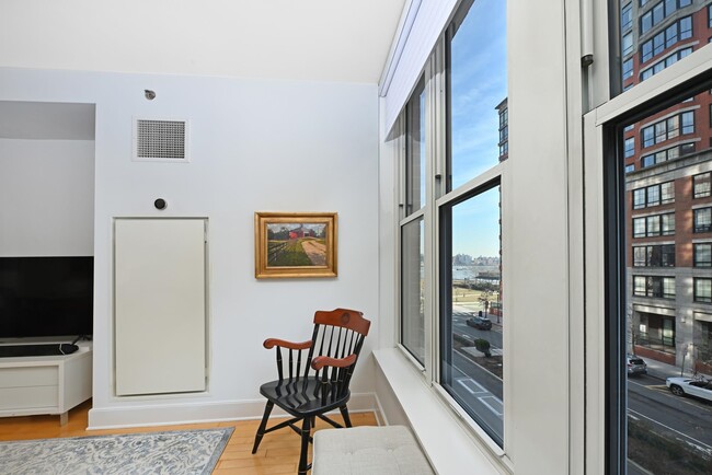 Foto del edificio - 1125 Maxwell Ln