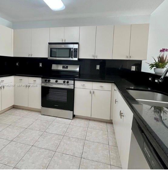 Building Photo - 11202 NW 83rd St