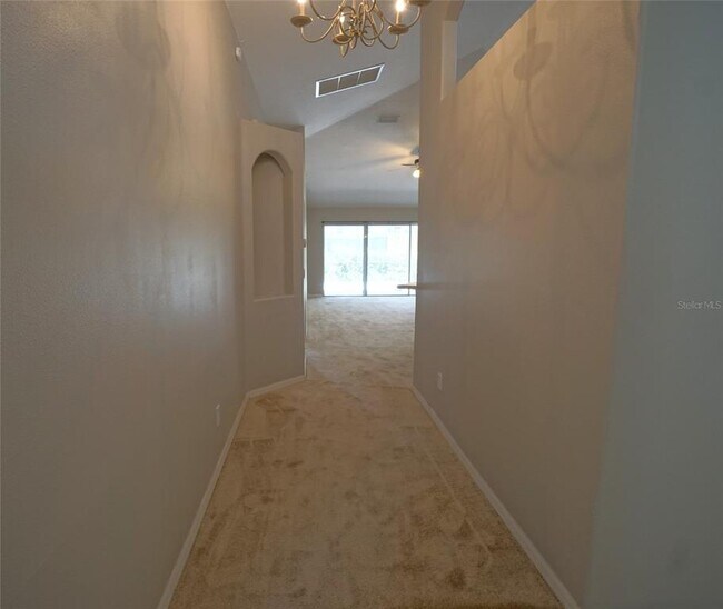 Foto del edificio - 6807 Guilford Crest Dr