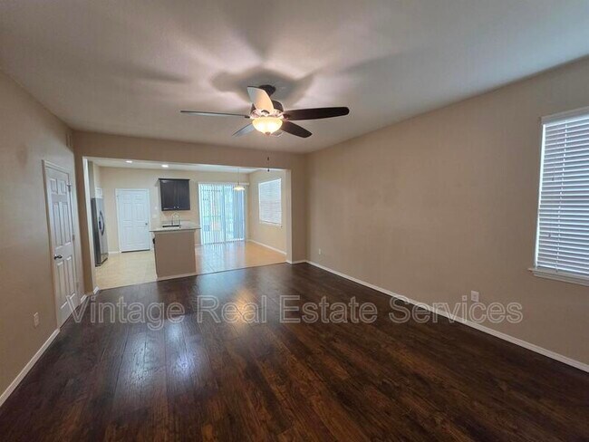 Foto del edificio - 9209 English Oaks Ln