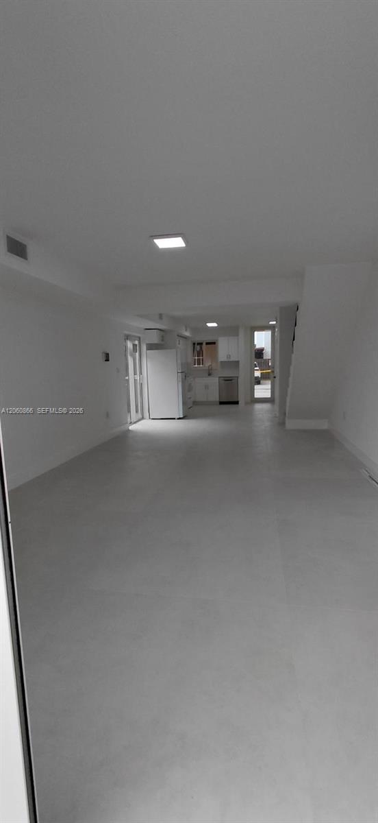 Building Photo - 1115 W 38th Terrace