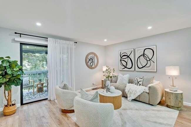 Building Photo - 716 San Conrado Terrace