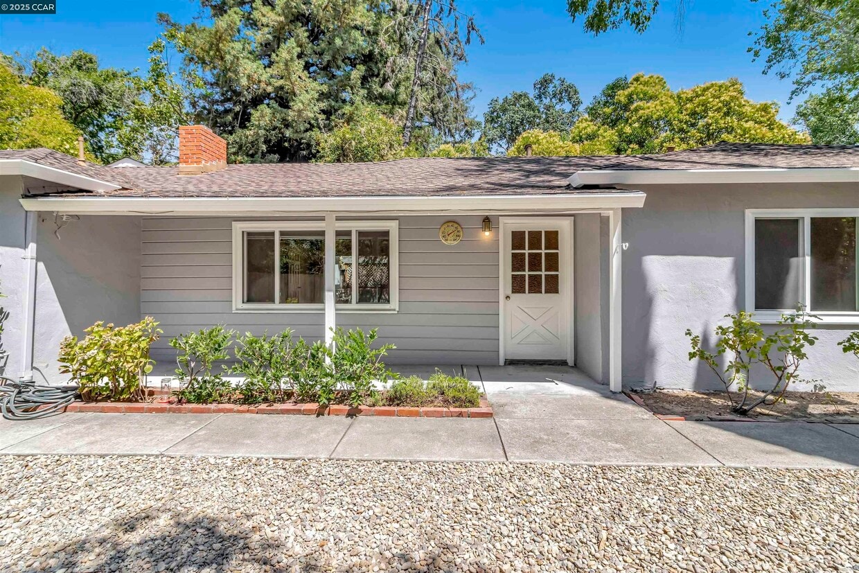 Foto principal - 520 Dawkins Dr