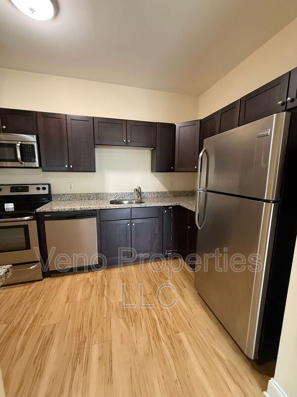 Building Photo - 591 Boght Rd