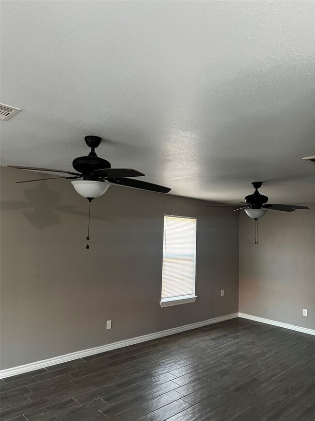 Foto del edificio - 6514b Culmore Dr