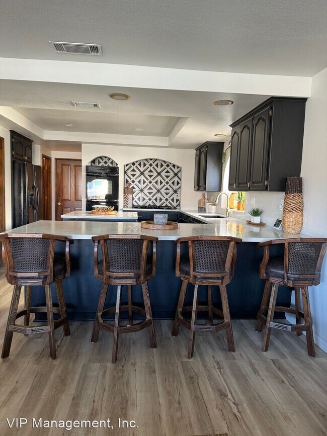 Foto del edificio - 4 br, 2.5 bath House - 13555 Pyramid Dr