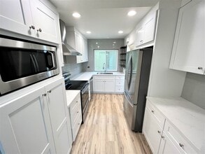 Building Photo - 2034 Willowood Ln