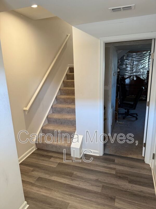 Building Photo - 4 High Pne Trl