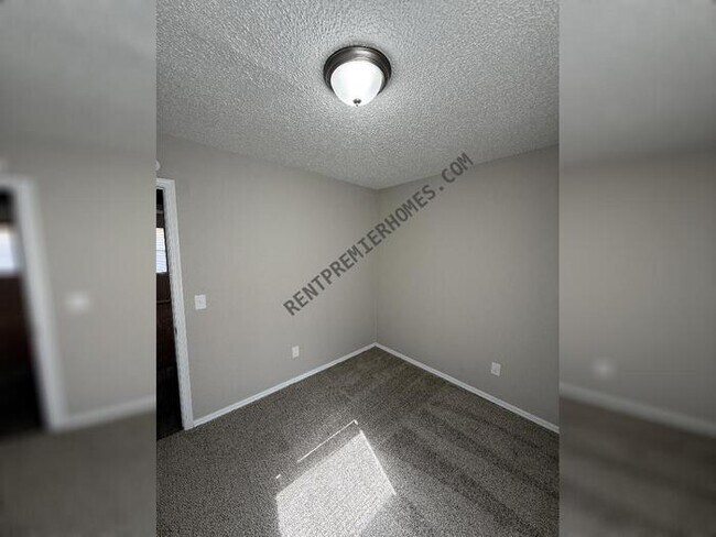 Foto del edificio - 1720 SE 7th St