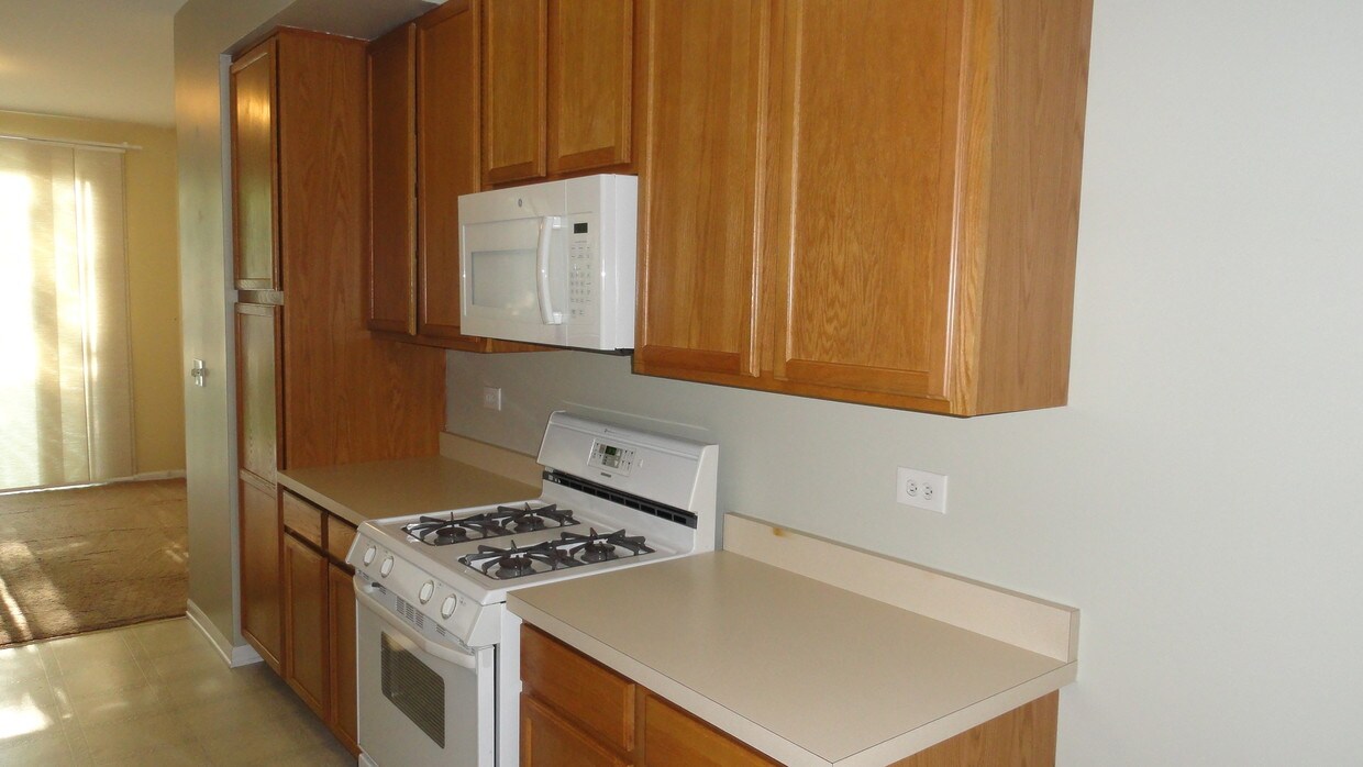 Primary Photo - 4336 Waters Edge Dr