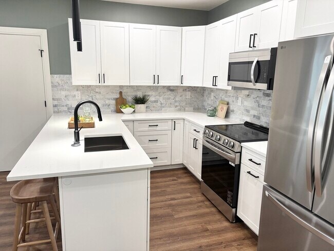 Foto del edificio - 1391 Main St