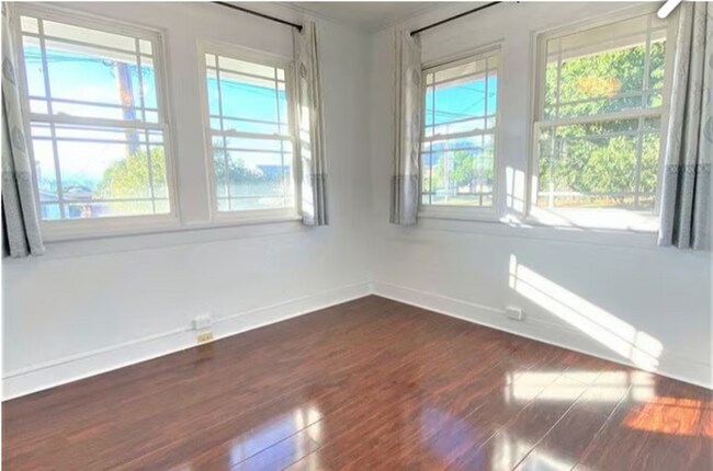 Foto del edificio - Kaimuki Single-Family Home – 3 Beds 2 Baths, Utilities + AC Included, No Pets