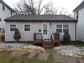 Building Photo - 222 Rosehill Ave