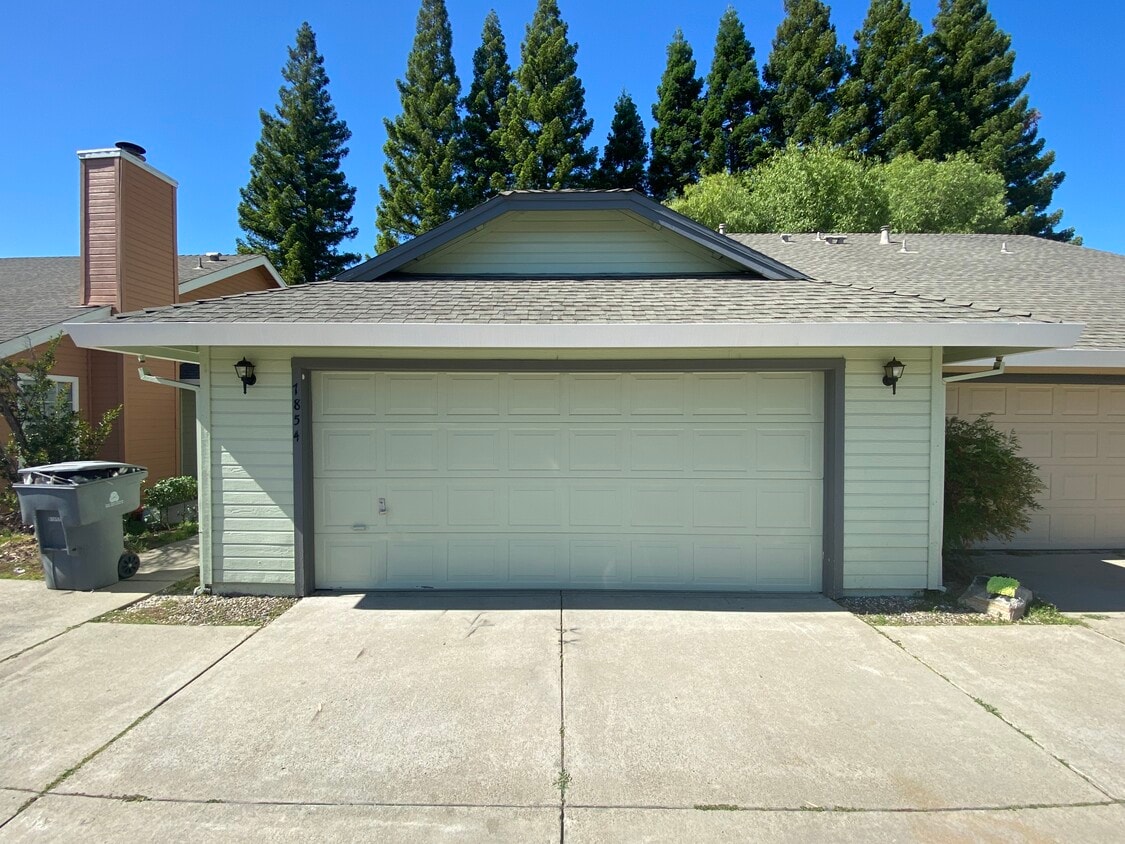7854 Leona Way, Granite Bay, CA 95746 Townhome Rentals in Granite Bay