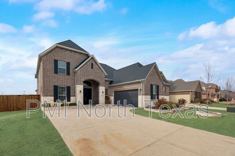 Primary Photo - 1916 Rosemill Dr