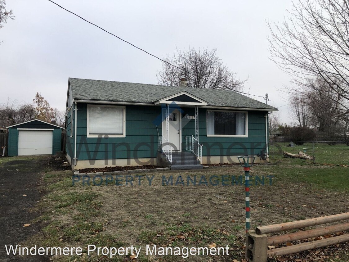 Primary Photo - 2 br, 1 bath House - 819 Ankeny Street