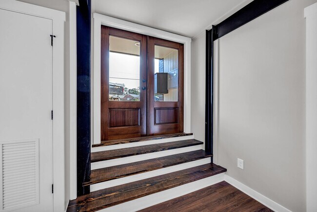 Building Photo - 86 S Forest Ave