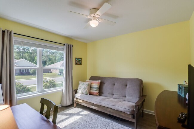 Foto del edificio - Beautiful 4 bed 2 bath